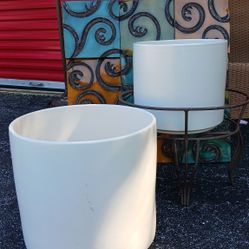 Round Ceramic Planters White ( Read Description Please)
