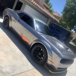 Custom Car Vinyl Wrap