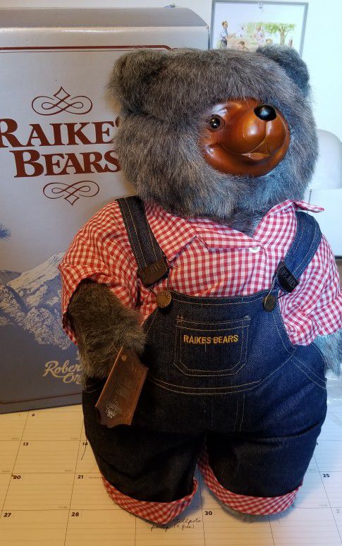 Collectable Raikes Bear "Huckle BEAR" Series 1985