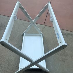 Uppa baby bassinet stand