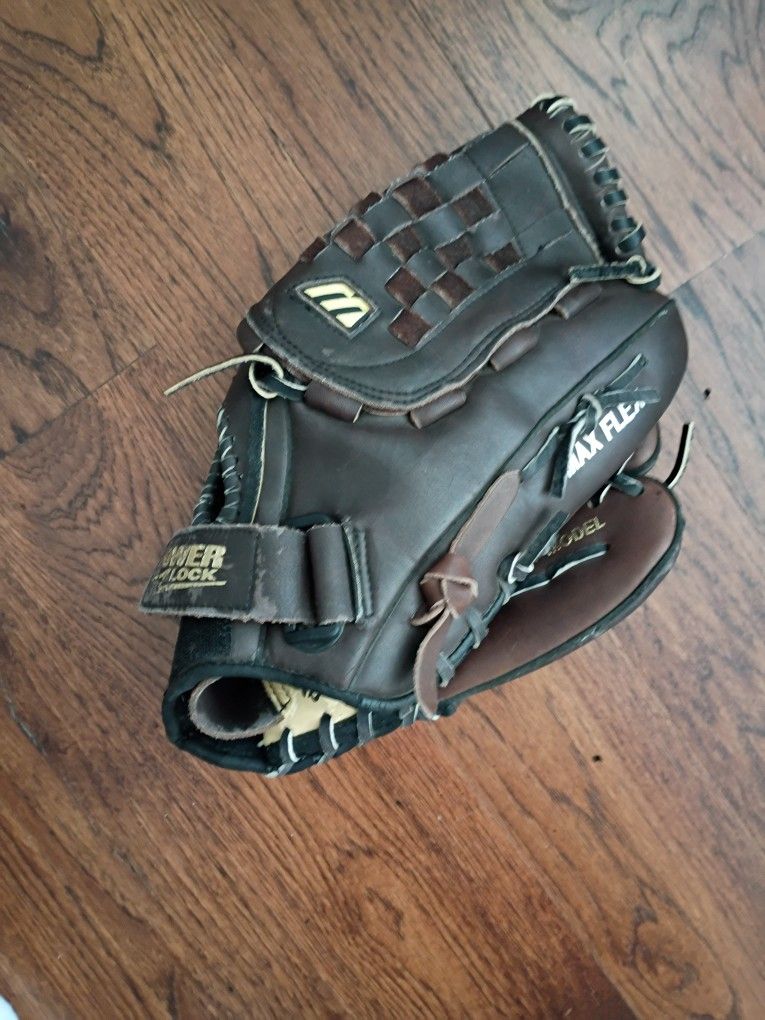 Mizuno MFX 1220 Baseball Glove