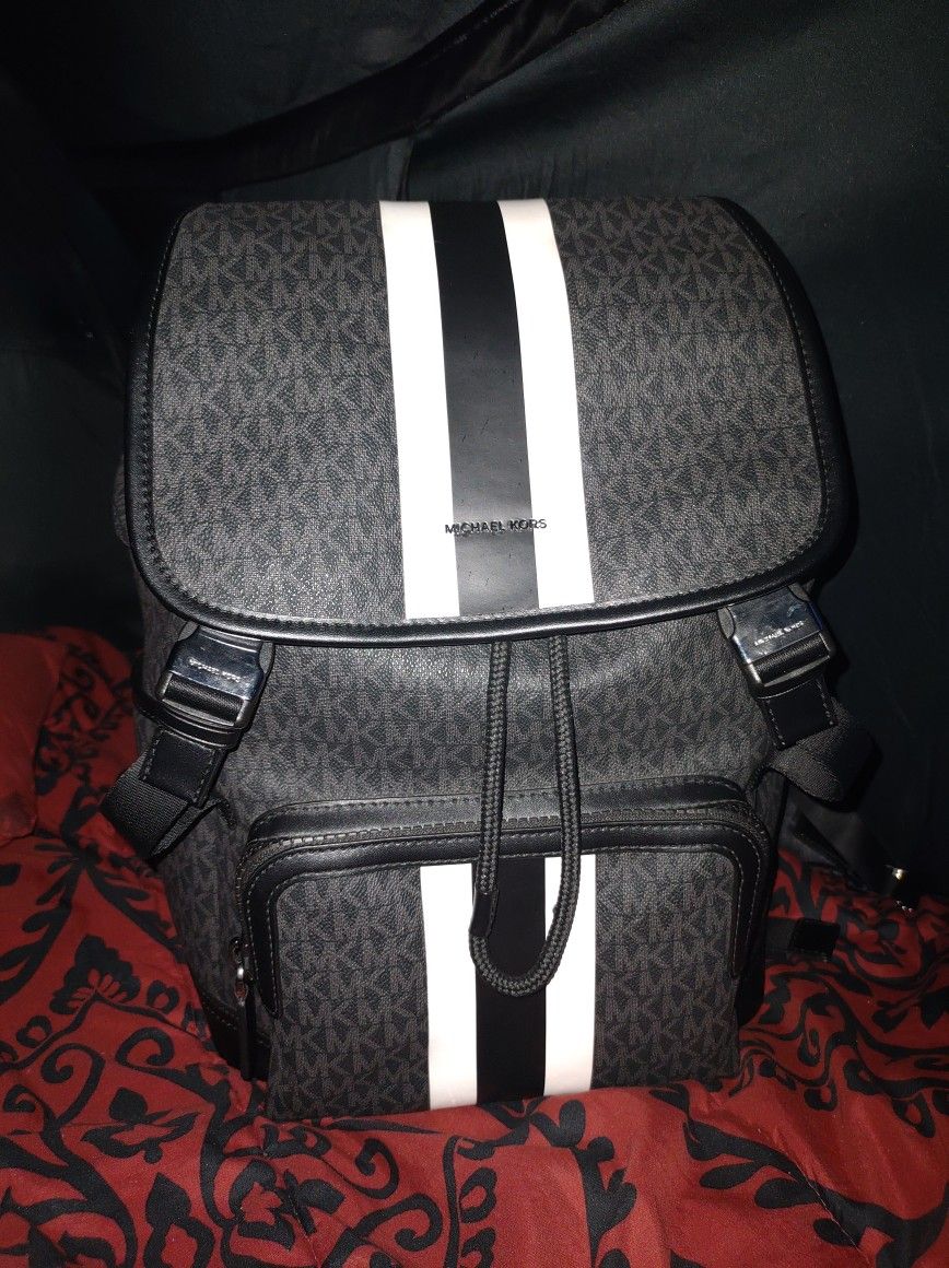 *RARELY USED*Black And White Rucksack Michael Kor MENS Backpack..