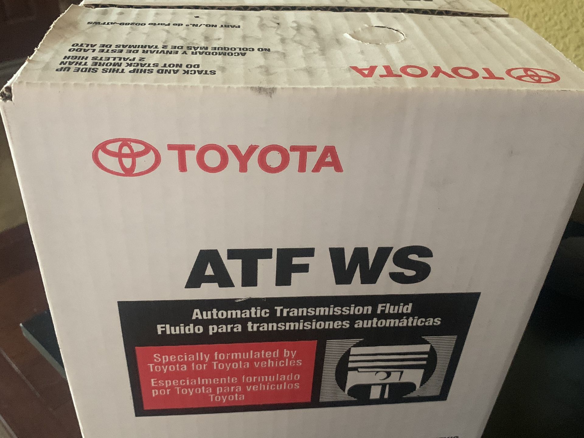 Lexus/Toyota World Standard Automatic Transmission Fluid – 6 Quart Case (00289-ATFWS-LX)