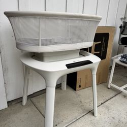 4Moms Mamaroo Sleep Bassinet