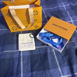 Louis Vuitton Braclet Box And Bag