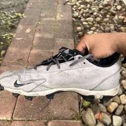 Nike football cleats size 10.5