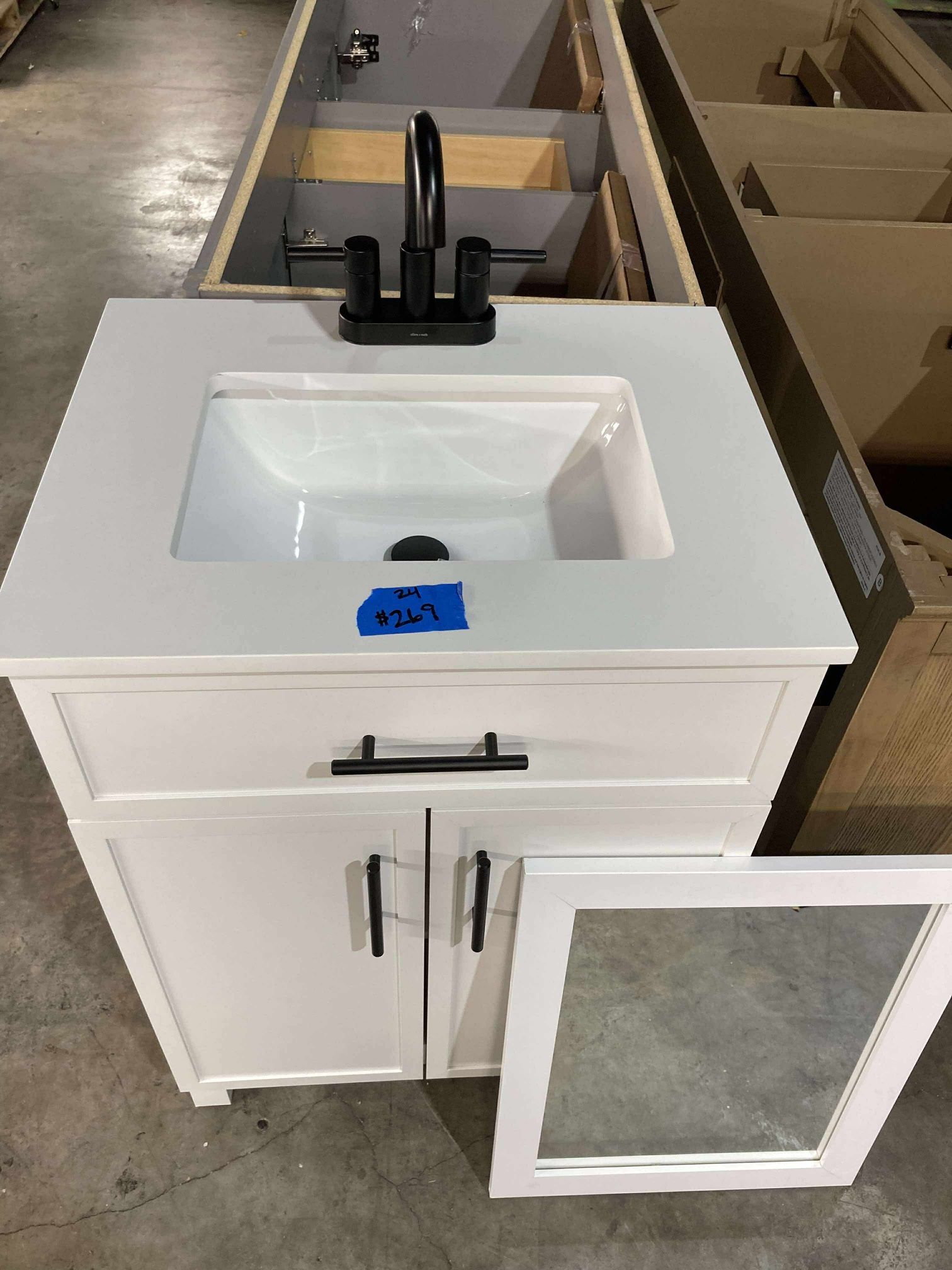 24in Bathroom Vanity With Top, Faucet And Mirror