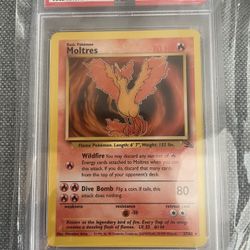 Vintage Pokémon Card: Moltres Fossil Non-Holo. PSA Graded 8- NM-M
