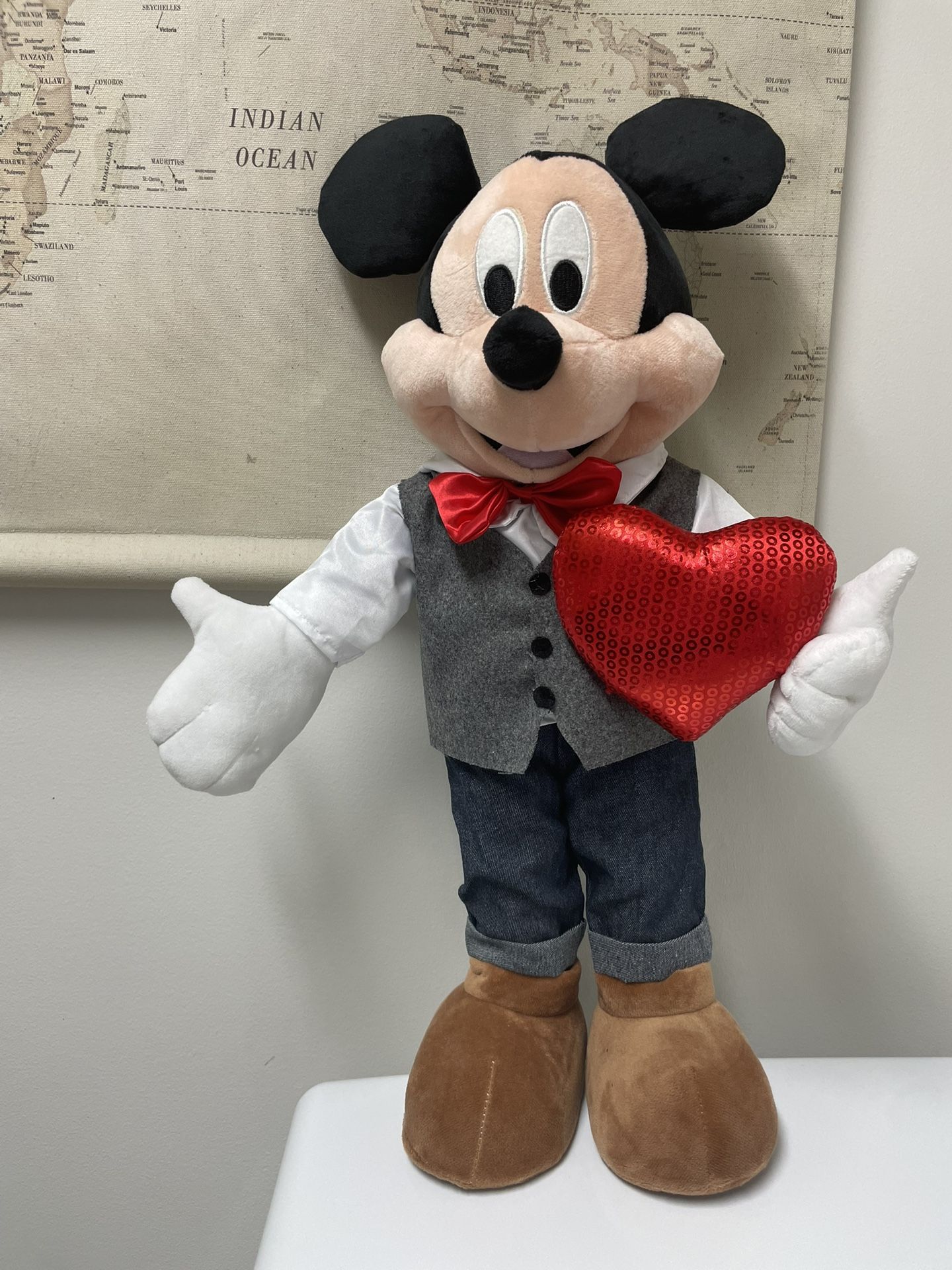 Mickey Mouse Plush Disney Valentine Door Greeter