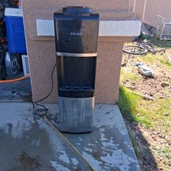 Primo Black Water Machine Comes With 2 Bottles