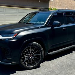 2023 Lexus LX