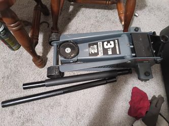 Pittsburgh 3 Ton Heavy Duty Floor Jack