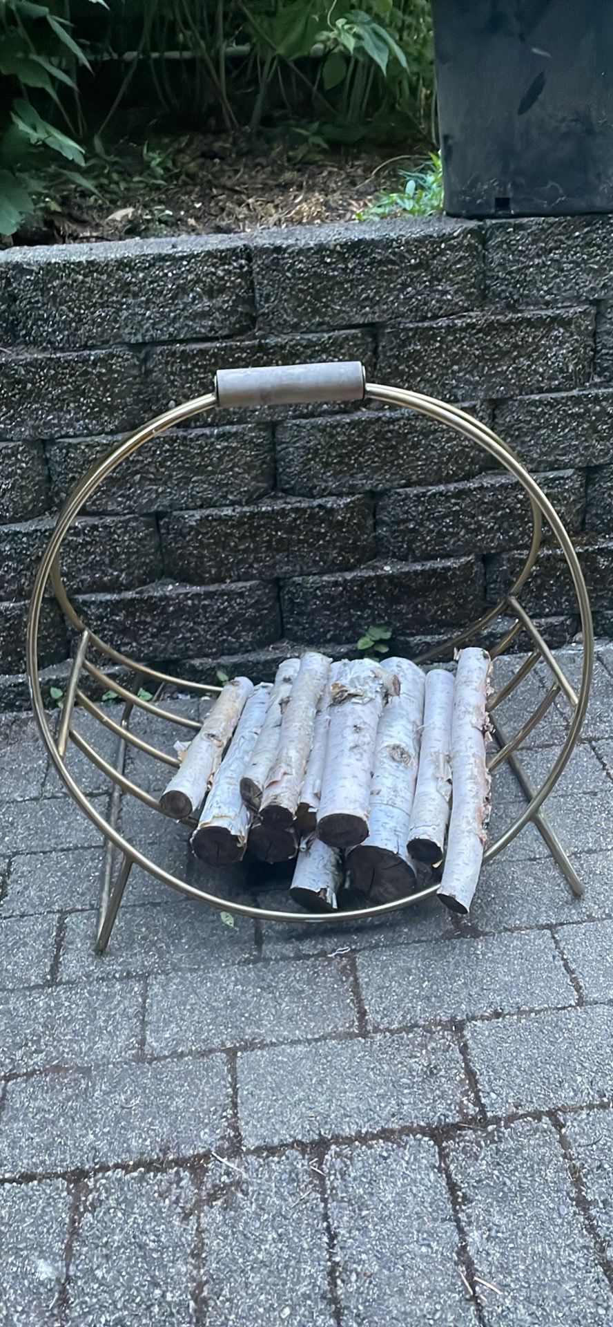 20” Round Log Holder Gold