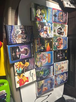 16 VHS MOVIE BUNDLE $50
