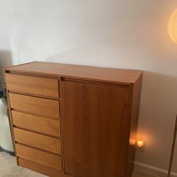 Mid Century Modern Teak 9 Drawers Dresser