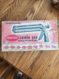 Wear-Ever cookie gun and pastry decorat