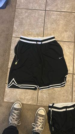 Nike Men’s Medium DRI-FIT Shorts 