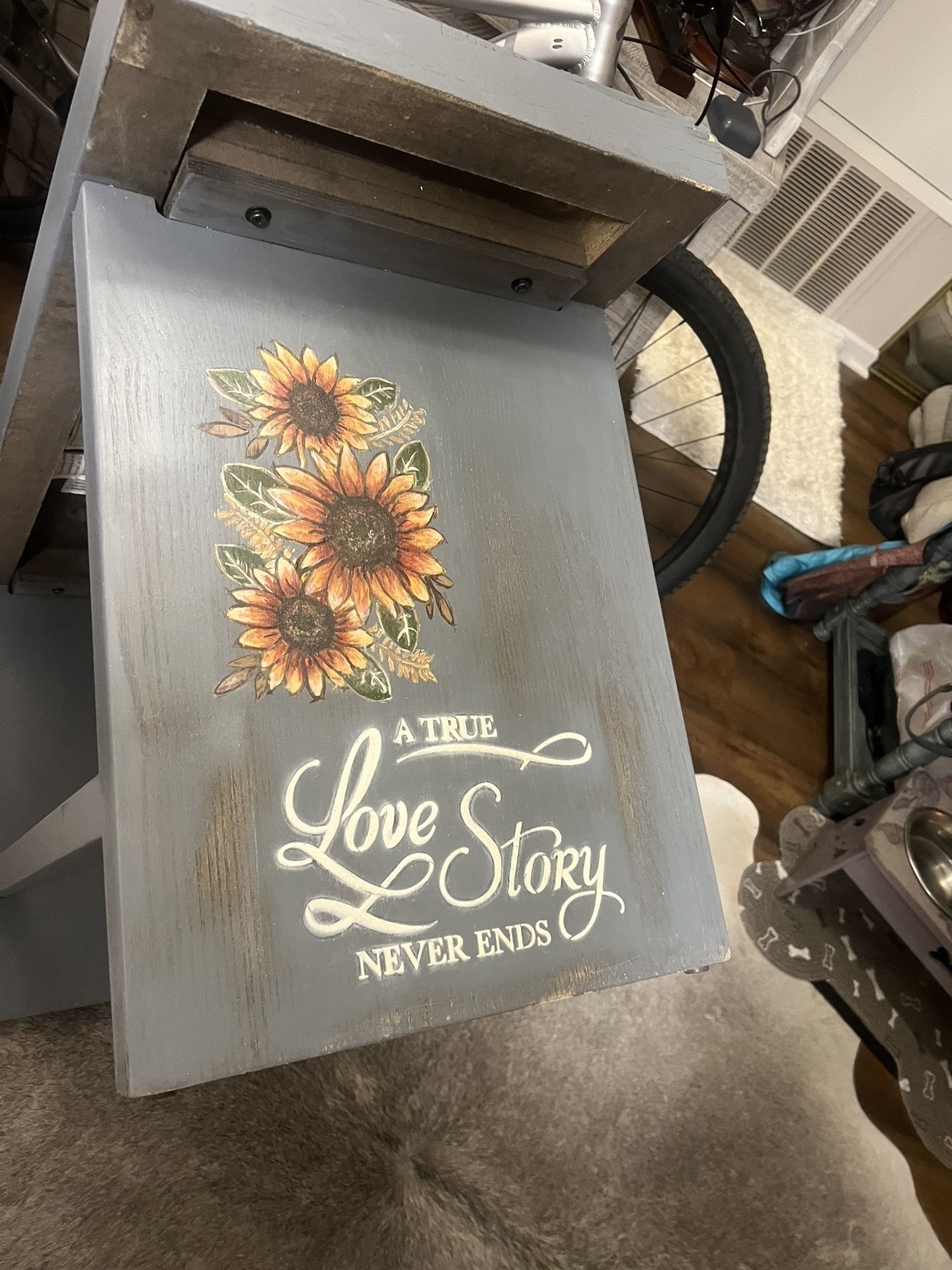 County Style Farmhouse Cowhide Bench