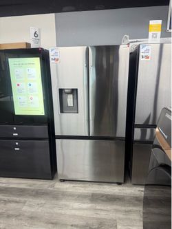 SAMSUNG FRENCH DOOR REFRIGERATOR WITH FOUR TYPES OF ICE ❄️