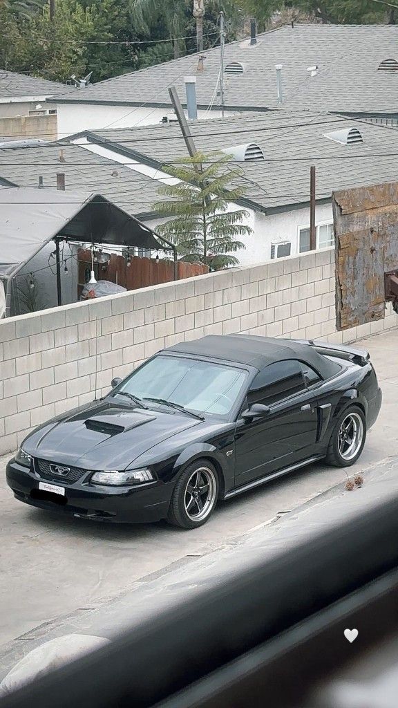 2002 Ford Mustang