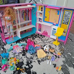 Barbie Closet Playset 
