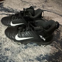 Boys Size 1 Nike Alpha Football Cleats