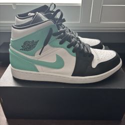 Air Jordan Mids 11.5