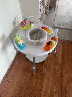 Skip Hop Explore & More 3-Stage Activity Center – Excellent Condition