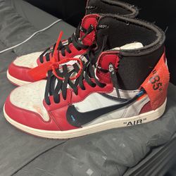 Size 12  Jordan 1 Chicago Off White  