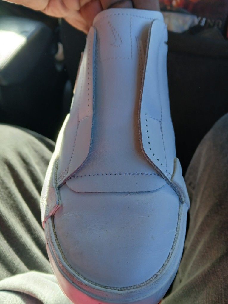 Women's Leather NIKE SHOES 6.5