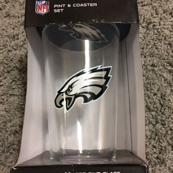 Philadelphia Eagles Pint Glass With 4 Coasters !