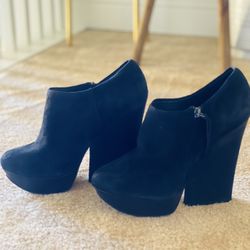 Boutique 9 Btemlyn Bootie With Chunky Platform Heel