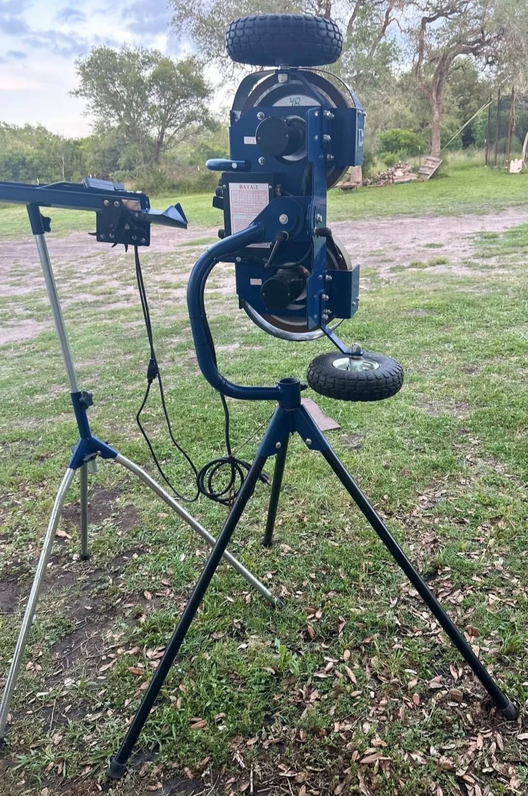 Bata-2 Pitching Machine