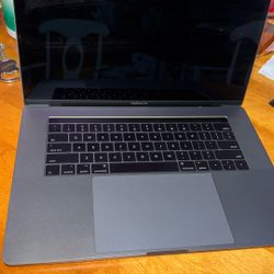 Apple MacBook Pro