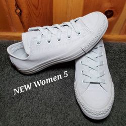 NEW Converse All Star Chuck Taylor Women 5