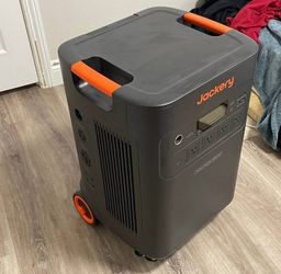Jackery Explorer 5000 Plus