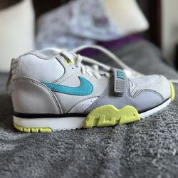 Men’s Nike Size 8.5