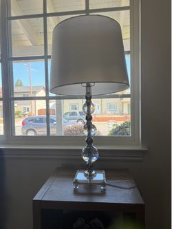 Table lamp