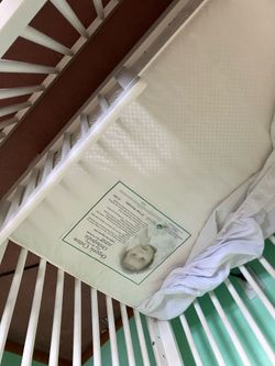 Babyletto Hudson Convertable Crib