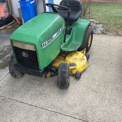 Durable Old School John Deere Hydro 175