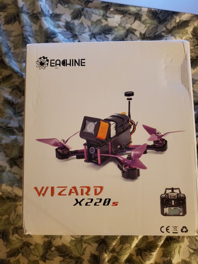Eachine wizard x220s FPV drone w/ Goggles