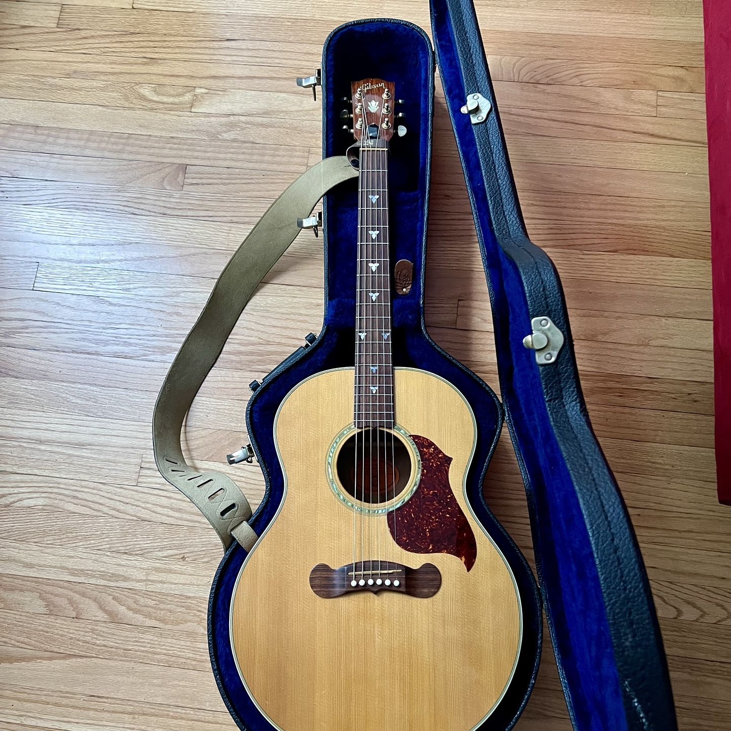 RARE Gibson L 130 