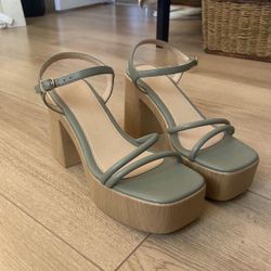 Chinese Laundry Platform Heels 