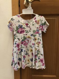 Girls shirt sleeve floral dress - Size 4T