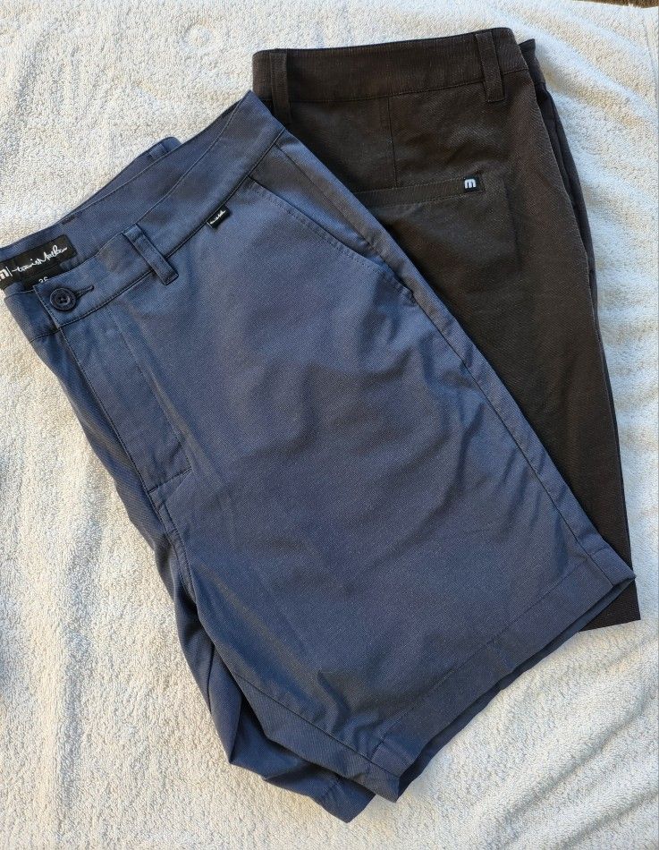 Travis Matthew Golf Shorts Size 36 (Used)