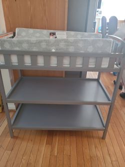 Changing baby bed