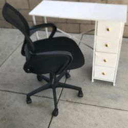 Desk & Office Chair