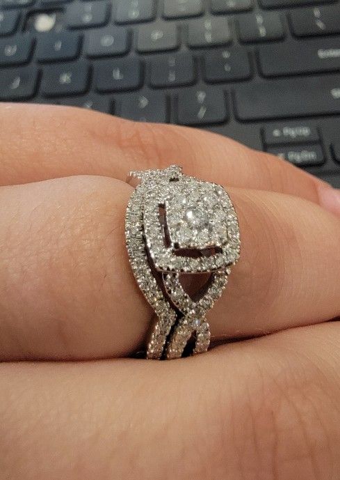 ZALES White Gold Bridal Set