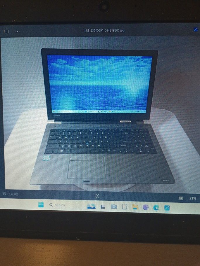 Toshiba Core i7 256 GB SSD 16 GB Of RAM Windows 11 Pro