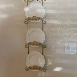 Wrought Iron Plate Holder